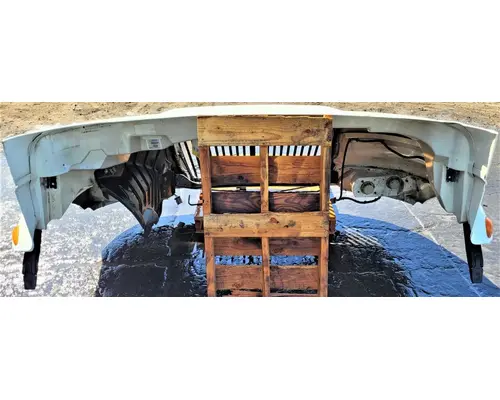 INTERNATIONAL 4300 Hood