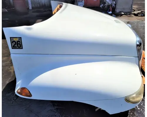 INTERNATIONAL 4300 Hood