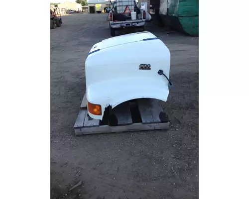 INTERNATIONAL 4300 Hood