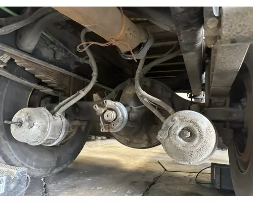 INTERNATIONAL 4300 Hub