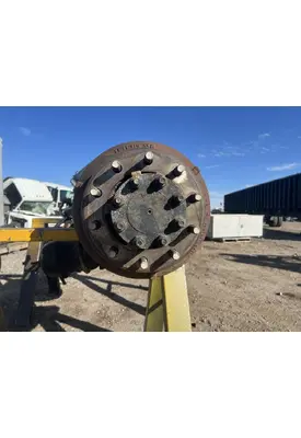 INTERNATIONAL 4300 Hub