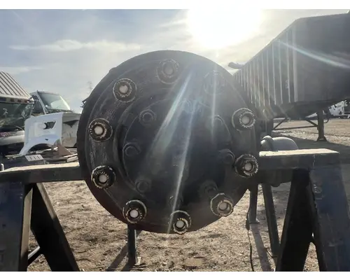 INTERNATIONAL 4300 Hub