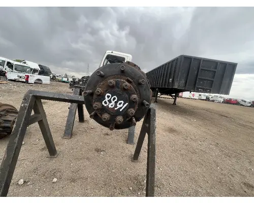 INTERNATIONAL 4300 Hub