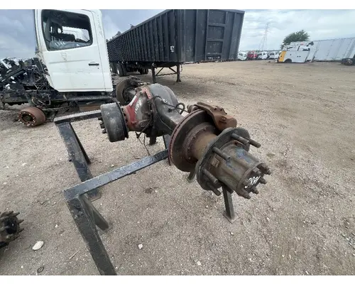 INTERNATIONAL 4300 Hub