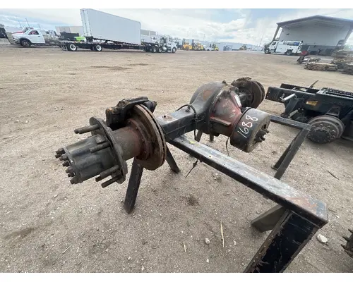 INTERNATIONAL 4300 Hub