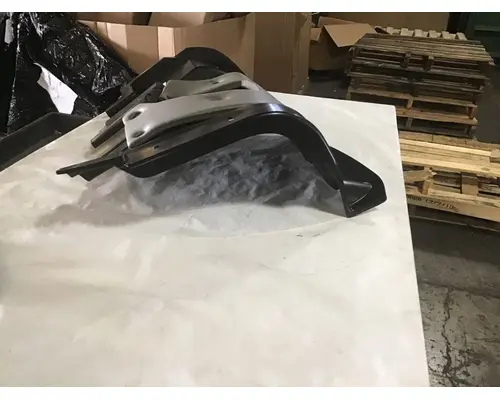 INTERNATIONAL 4300 Inner Fender