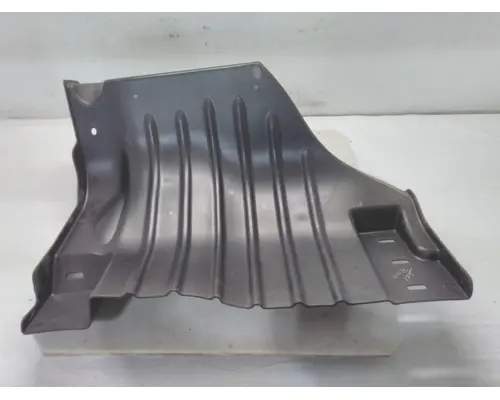 INTERNATIONAL 4300 Inner Fender