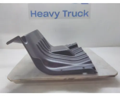 INTERNATIONAL 4300 Inner Fender