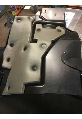 INTERNATIONAL 4300 Inner Fender