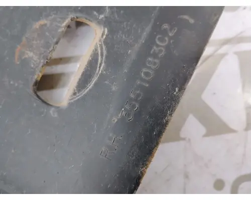 INTERNATIONAL 4300 Inner Fender