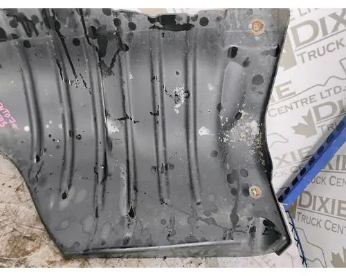 INTERNATIONAL 4300 Inner Fender