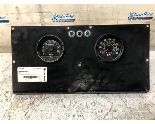 INTERNATIONAL 4300 Instrument Cluster