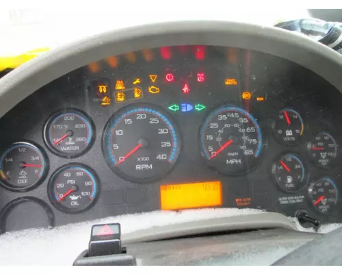 INTERNATIONAL 4300 Instrument Cluster