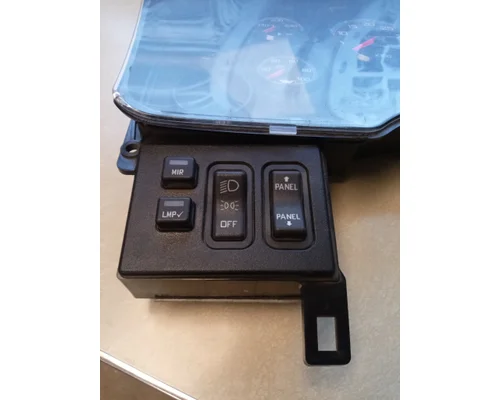 INTERNATIONAL 4300 Instrument Cluster