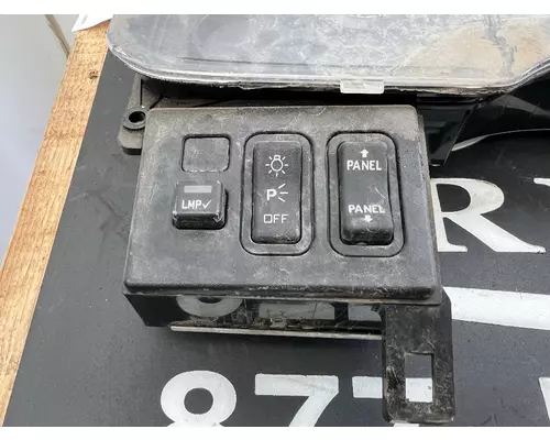 INTERNATIONAL 4300 Instrument Cluster
