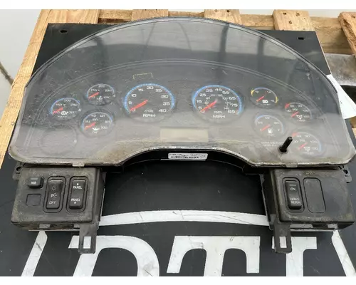 INTERNATIONAL 4300 Instrument Cluster