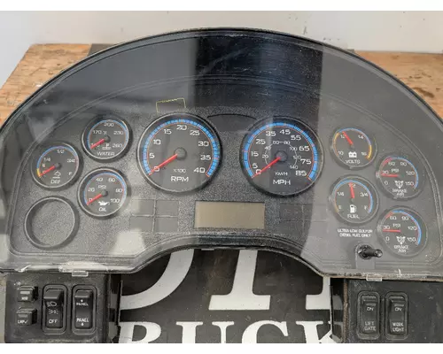 INTERNATIONAL 4300 Instrument Cluster