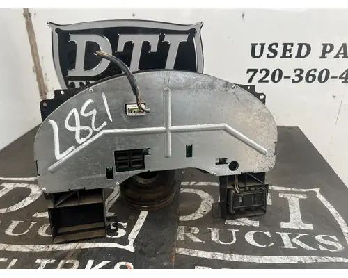 INTERNATIONAL 4300 Instrument Cluster