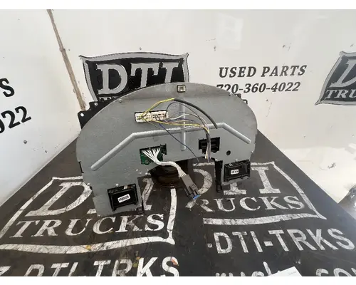 INTERNATIONAL 4300 Instrument Cluster