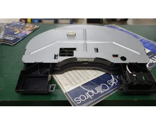 INTERNATIONAL 4300 Instrument Cluster