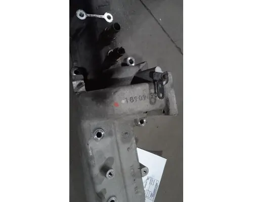 INTERNATIONAL 4300 Intake Manifold