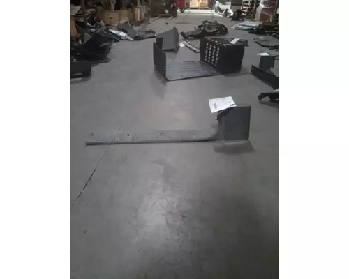 INTERNATIONAL 4300 Interior Parts, Misc.