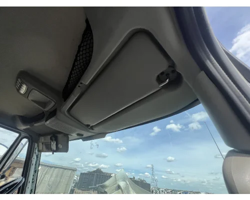 INTERNATIONAL 4300 Interior Sun Visor