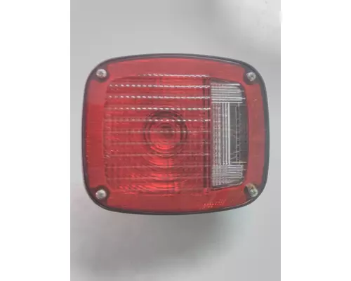 INTERNATIONAL 4300 Lamp, Tail