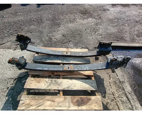 INTERNATIONAL 4300 Leaf Spring, Front