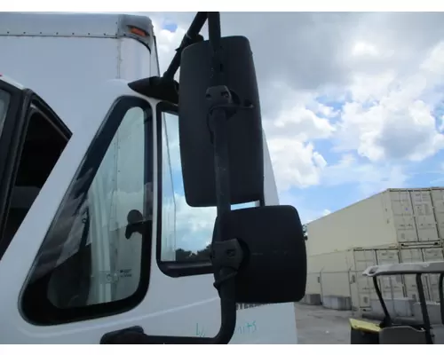 INTERNATIONAL 4300 MIRROR ASSEMBLY CABDOOR