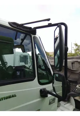 INTERNATIONAL 4300 MIRROR ASSEMBLY CAB/DOOR