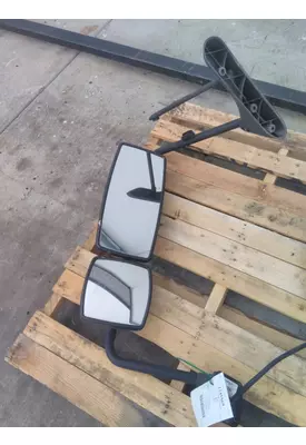 INTERNATIONAL 4300 MIRROR ASSEMBLY CAB/DOOR