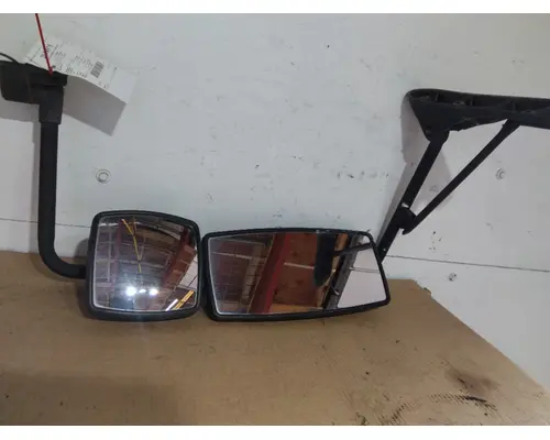 INTERNATIONAL 4300 MIRROR ASSEMBLY CABDOOR