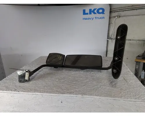INTERNATIONAL 4300 MIRROR ASSEMBLY CABDOOR