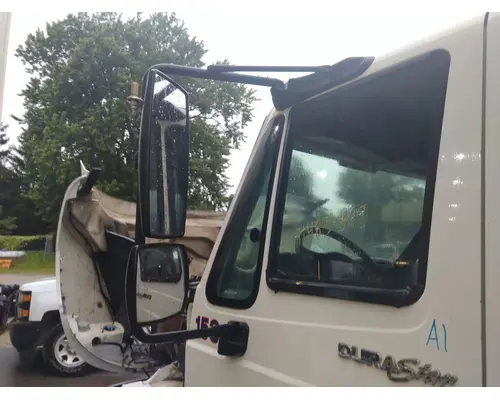INTERNATIONAL 4300 MIRROR ASSEMBLY CABDOOR