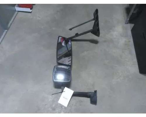 INTERNATIONAL 4300 MIRROR ASSEMBLY CABDOOR