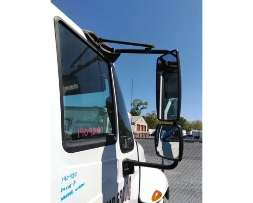 INTERNATIONAL 4300 MIRROR ASSEMBLY CABDOOR