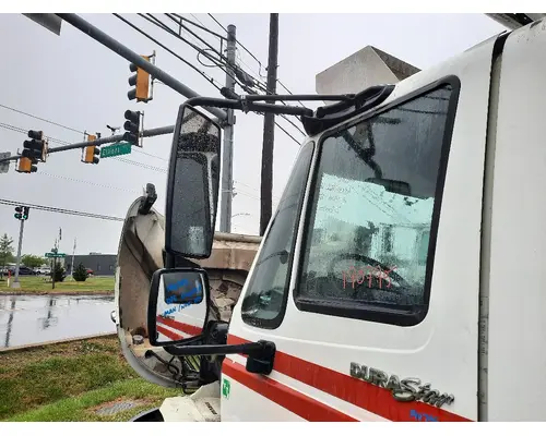 INTERNATIONAL 4300 MIRROR ASSEMBLY CABDOOR