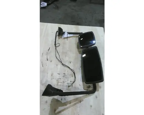 INTERNATIONAL 4300 MIRROR ASSEMBLY CABDOOR