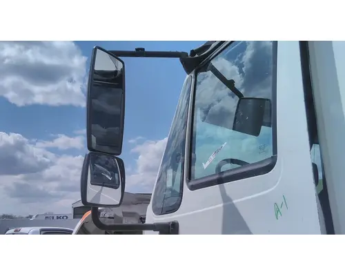 INTERNATIONAL 4300 MIRROR ASSEMBLY CABDOOR