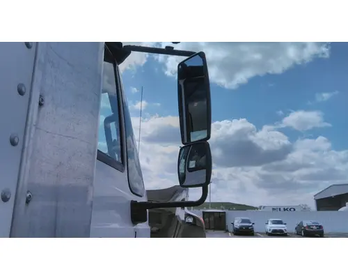 INTERNATIONAL 4300 MIRROR ASSEMBLY CABDOOR