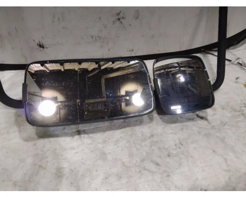 INTERNATIONAL 4300 MIRROR ASSEMBLY CABDOOR