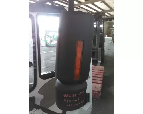 INTERNATIONAL 4300 MIRROR ASSEMBLY CABDOOR
