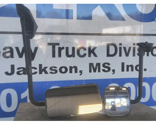 INTERNATIONAL 4300 MIRROR ASSEMBLY CABDOOR