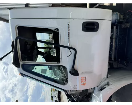 INTERNATIONAL 4300 Mirror (Side View)