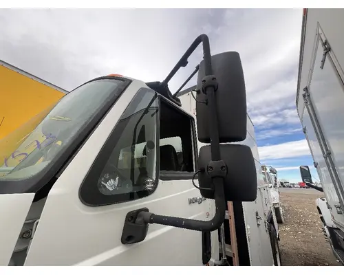 INTERNATIONAL 4300 Mirror (Side View)