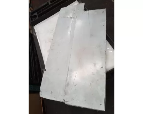 INTERNATIONAL 4300 Muffler Shield