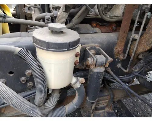 INTERNATIONAL 4300 POWER STEERING RESERVOIR