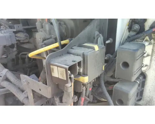 INTERNATIONAL 4300 POWERNET DISTRIBUTION BOX (PNDB)