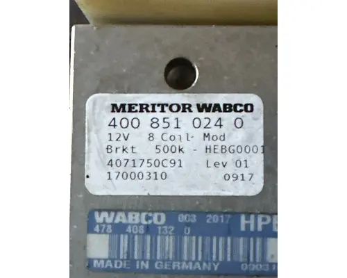 INTERNATIONAL 4300 Power Brake Booster